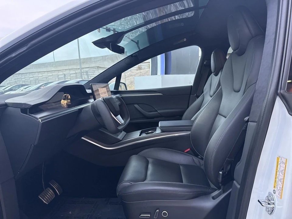 2023 Tesla Model X Plaid - Image 12 of 21