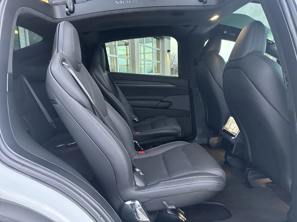 2023 Tesla Model X Plaid - Image 20 of 21