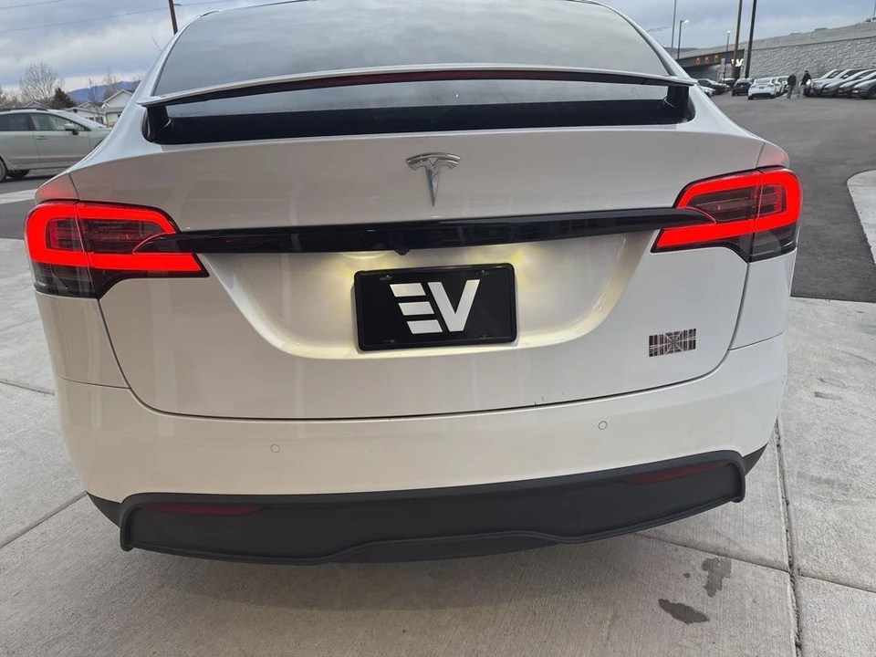 2023 Tesla Model X Plaid - Image 6 of 21