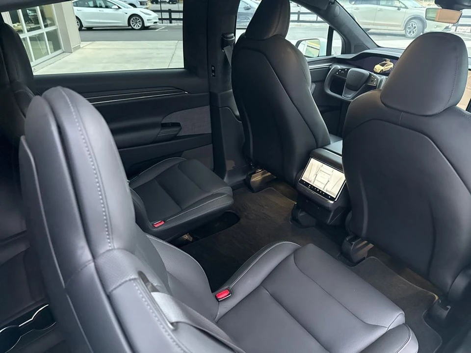 2023 Tesla Model X Plaid - Image 19 of 21