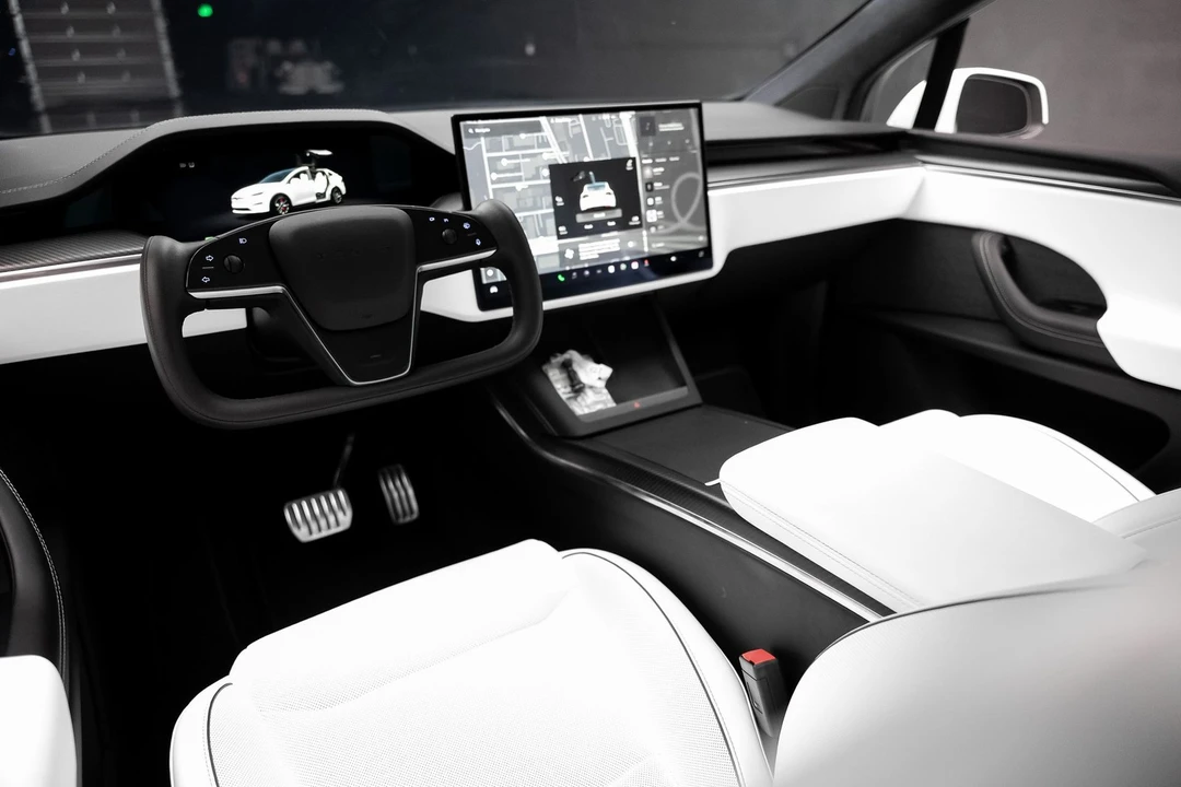 2023 Tesla Model X Plaid - Image 2 of 21