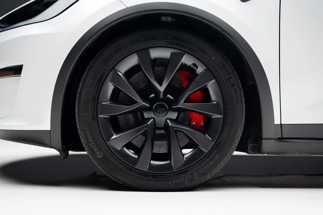 2023 Tesla Model X Plaid - Image 19 of 21