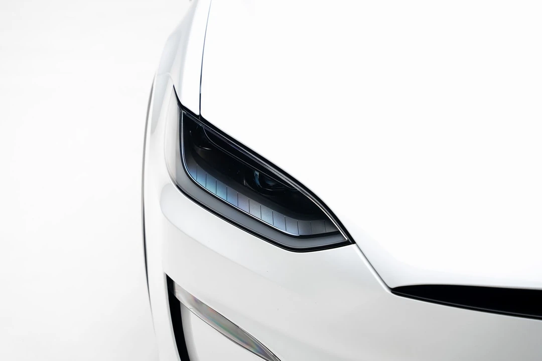2023 Tesla Model X Plaid - Image 12 of 21