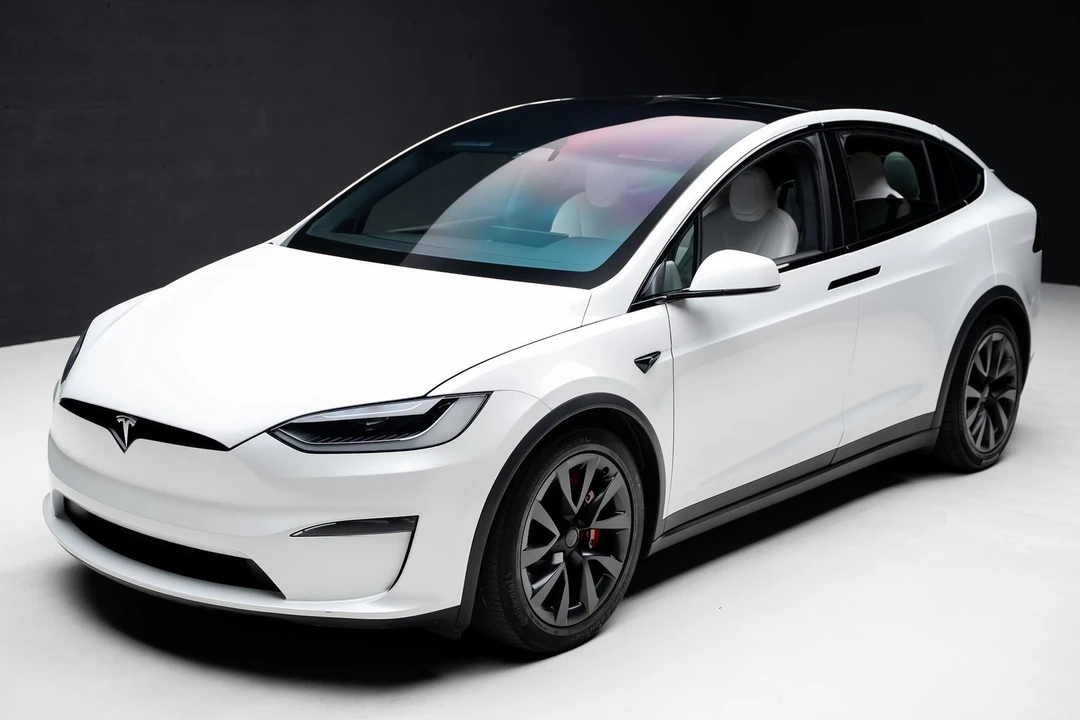 2023 Tesla Model X Plaid - Image 5 of 21