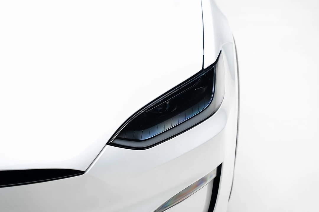 2023 Tesla Model X Plaid - Image 11 of 21