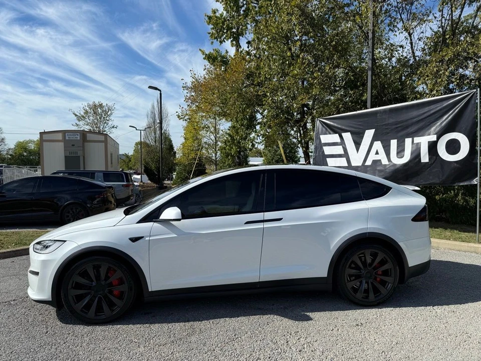 2023 Tesla Model X Plaid - Image 4 of 14