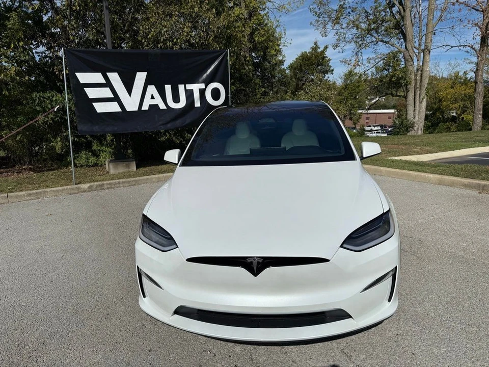 2023 Tesla Model X Plaid - Image 2 of 14