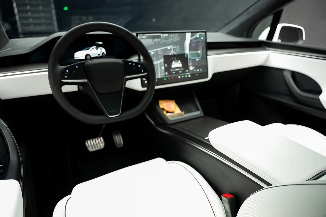 2023 Tesla Model X Plaid - Image 2 of 21