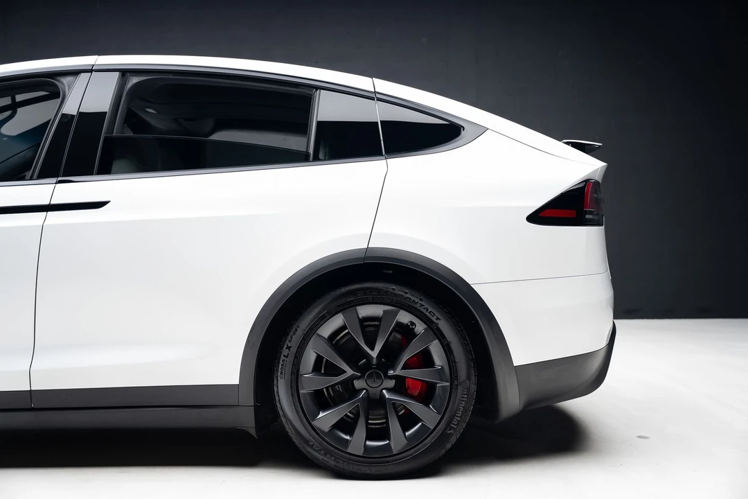 2023 Tesla Model X Plaid - Image 20 of 21