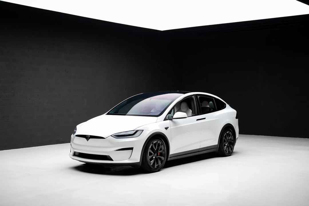 2023 Tesla Model X Plaid - Image 4 of 21