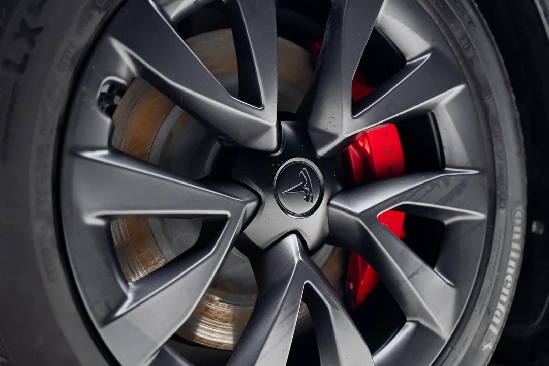 2023 Tesla Model X Plaid - Image 21 of 21