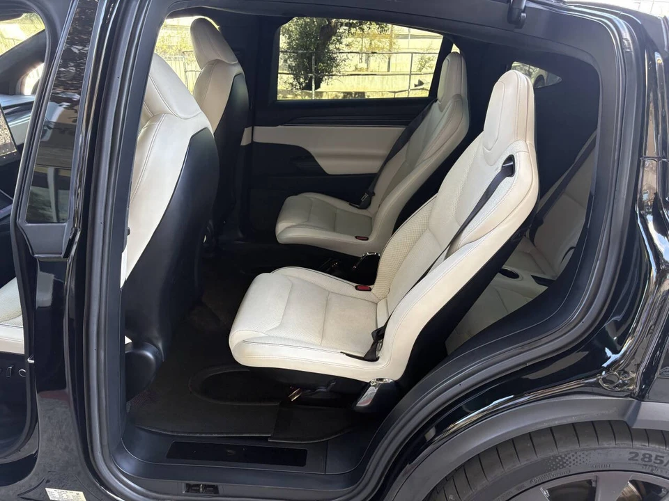 2023 Tesla Model X Plaid - Image 12 of 22