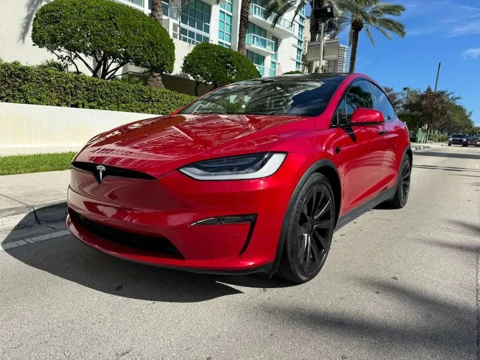 2023 Tesla Model X Plaid - Image 2 of 12