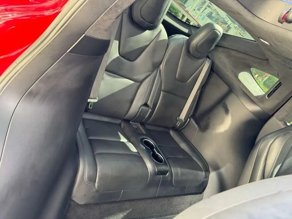 2023 Tesla Model X Plaid - Image 11 of 12
