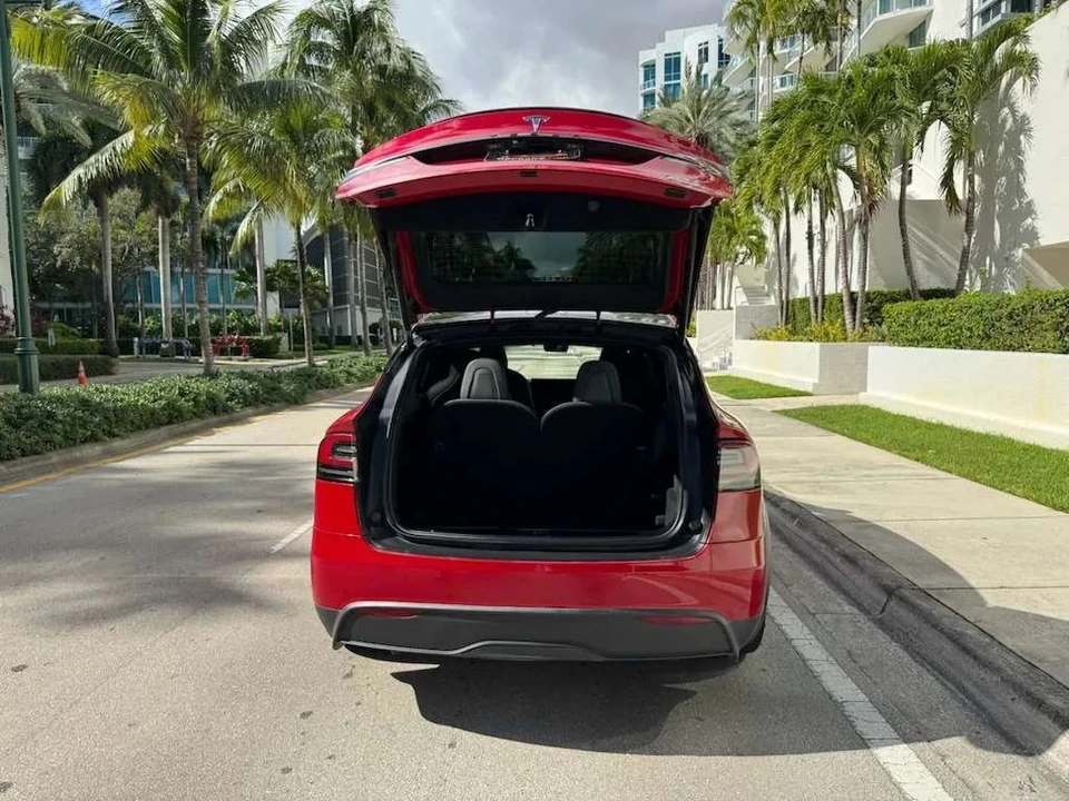 2023 Tesla Model X Plaid - Image 12 of 12