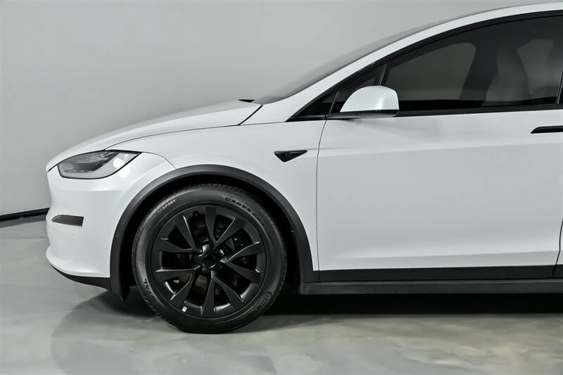 2023 Tesla Model X Plaid - Image 6 of 21