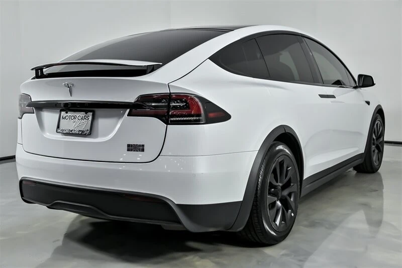 2023 Tesla Model X Plaid - Image 11 of 21