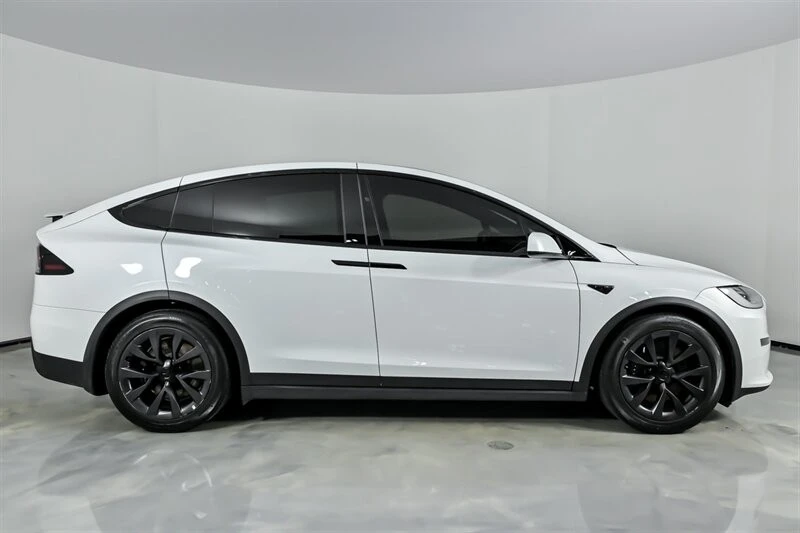2023 Tesla Model X Plaid - Image 13 of 21