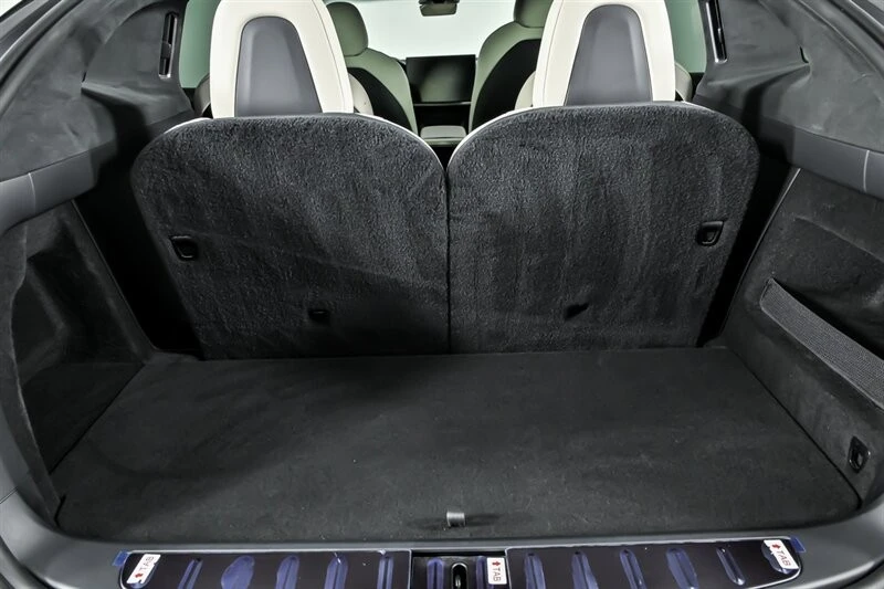 2023 Tesla Model X Plaid - Image 15 of 21