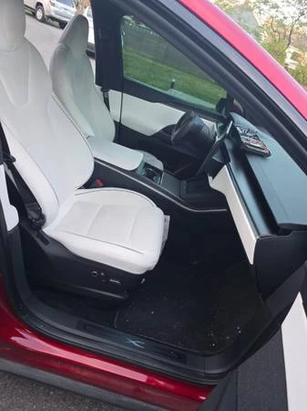 2023 Tesla Model X Plaid - Image 10 of 21