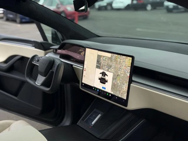 2023 Tesla Model X Plaid - Image 20 of 21