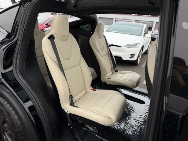 2023 Tesla Model X Plaid - Image 15 of 21