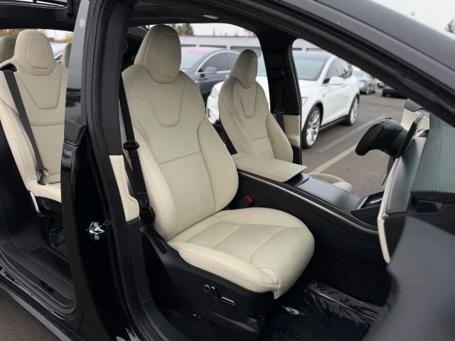 2023 Tesla Model X Plaid - Image 14 of 21