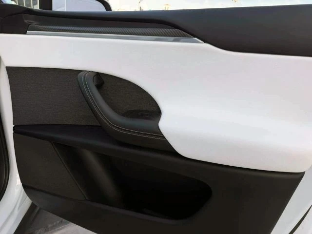 2023 Tesla Model X Plaid - Image 20 of 21