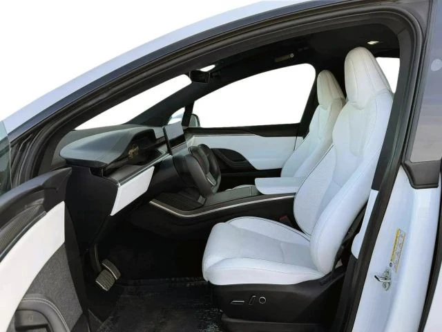 2023 Tesla Model X Plaid - Image 9 of 21
