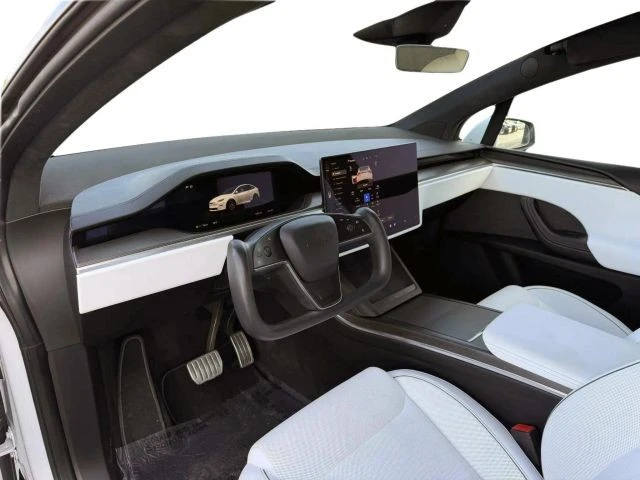 2023 Tesla Model X Plaid - Image 10 of 21