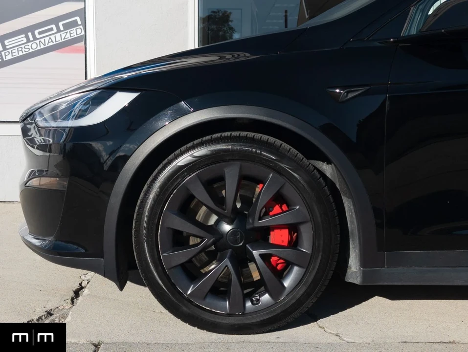 2023 Tesla Model X Plaid - Image 9 of 21