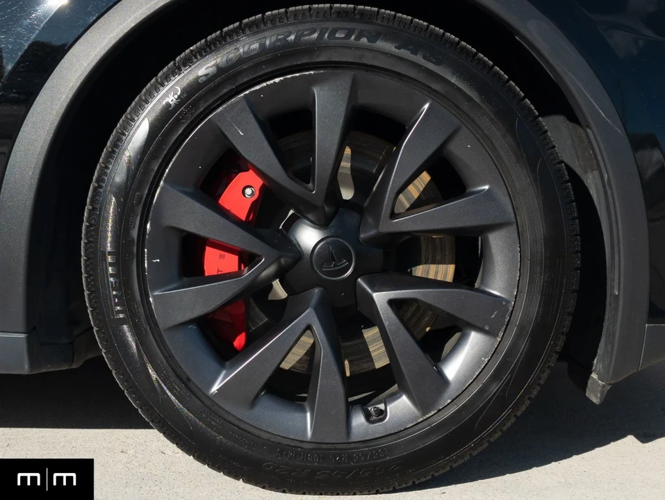 2023 Tesla Model X Plaid - Image 16 of 21