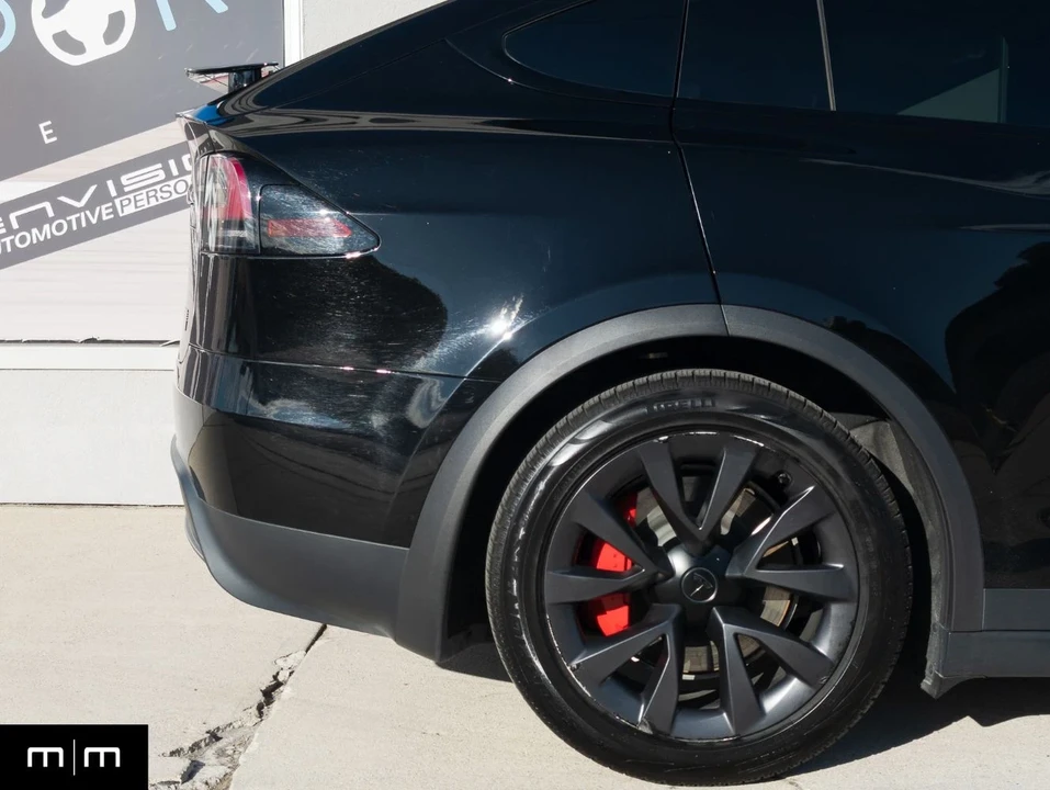 2023 Tesla Model X Plaid - Image 11 of 21