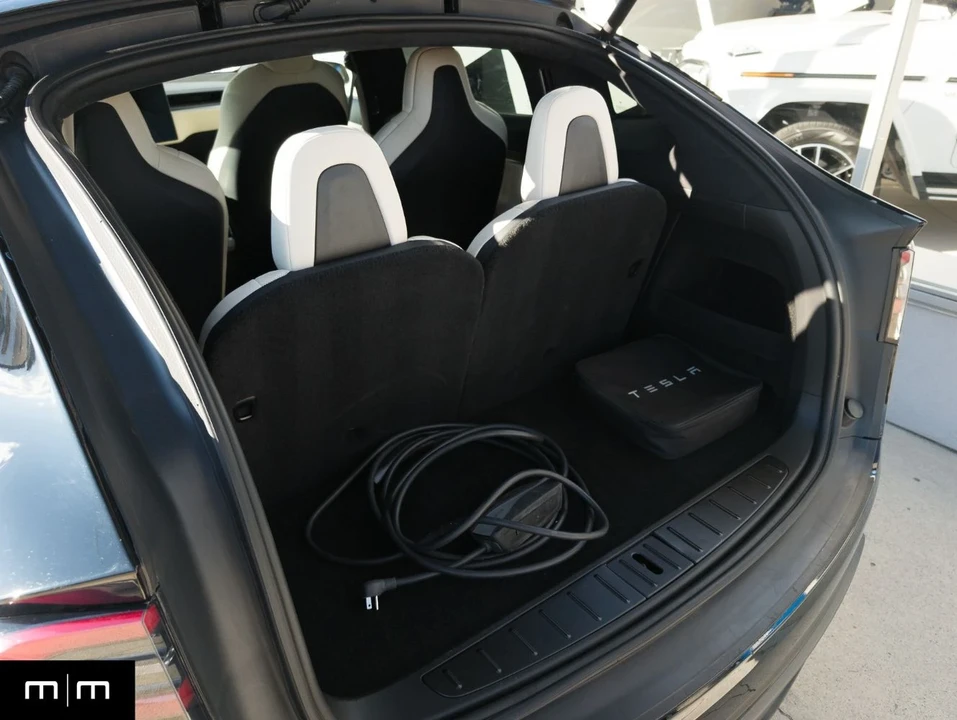 2023 Tesla Model X Plaid - Image 18 of 21