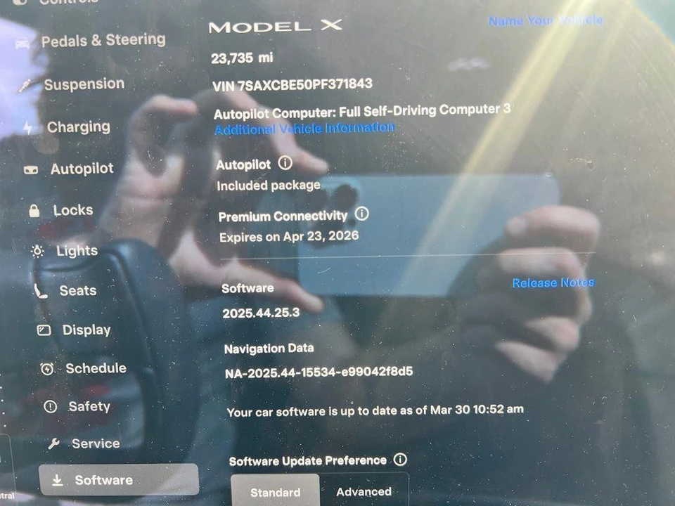 2023 Tesla Model X - Image 19 of 20