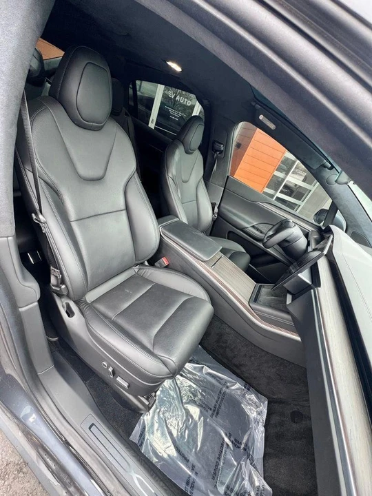 2023 Tesla Model X - Image 15 of 20