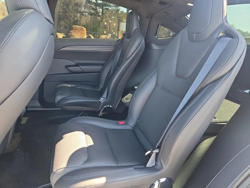 2023 Tesla Model X - Image 6 of 8