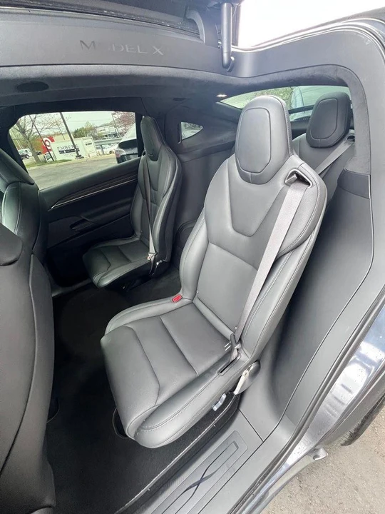 2023 Tesla Model X - Image 9 of 20