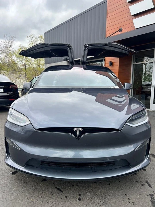 2023 Tesla Model X - Image 7 of 20