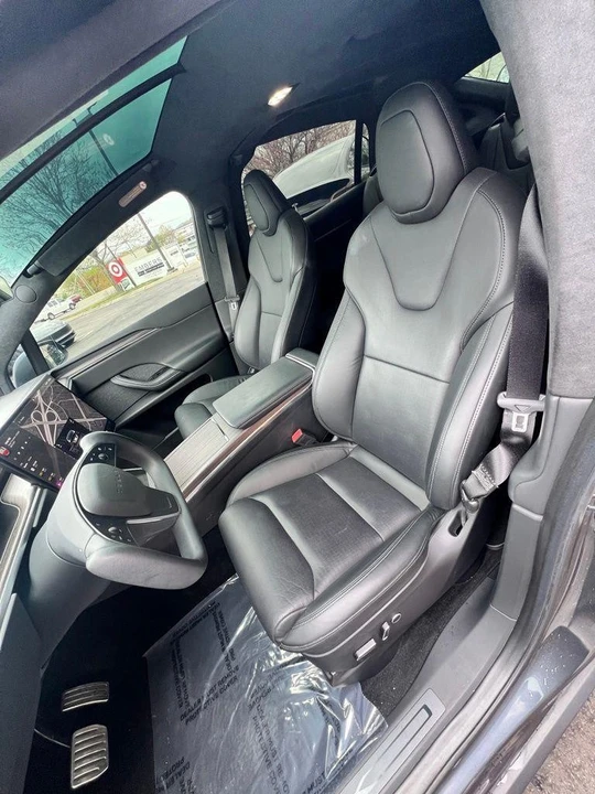 2023 Tesla Model X - Image 12 of 20