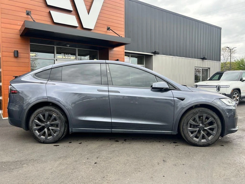 2023 Tesla Model X - Image 3 of 20