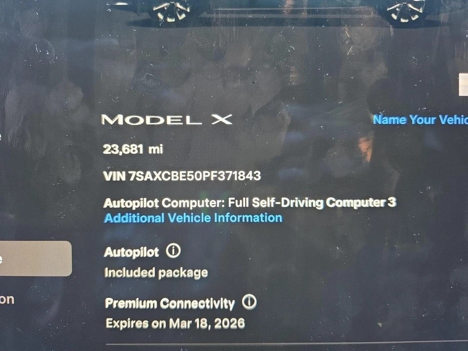 2023 Tesla Model X - Image 8 of 8