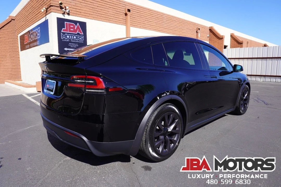 2023 Tesla Model X - Image 3 of 12