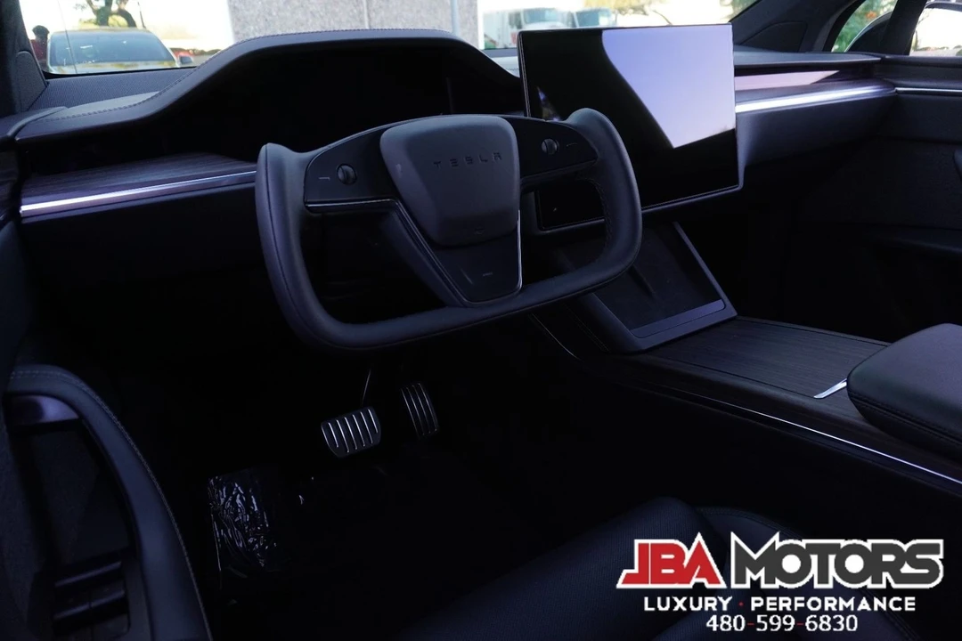 2023 Tesla Model X - Image 5 of 12