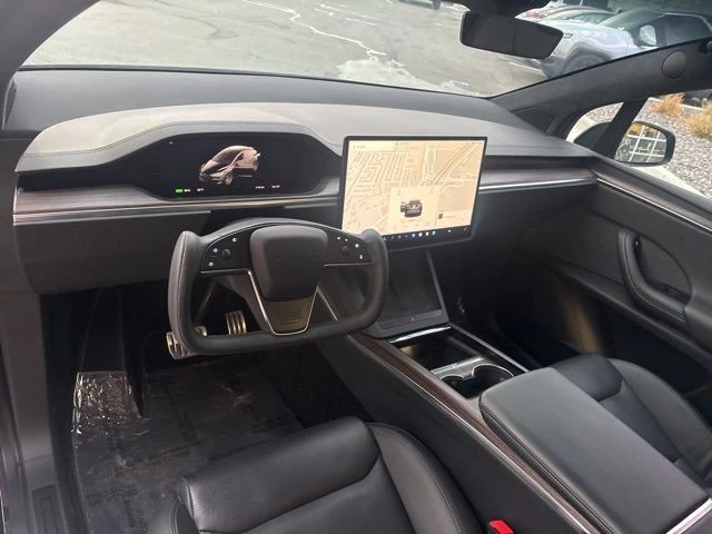 2023 Tesla Model X - Image 11 of 21