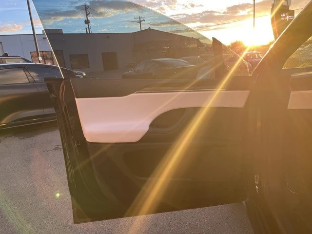 2023 Tesla Model X - Image 12 of 21