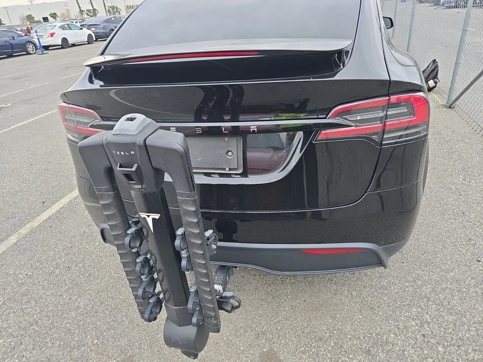2023 Tesla Model X - Image 5 of 9