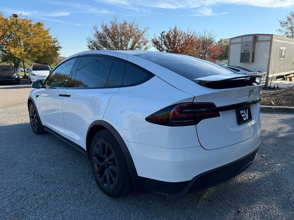 2023 Tesla Model X - Image 6 of 17