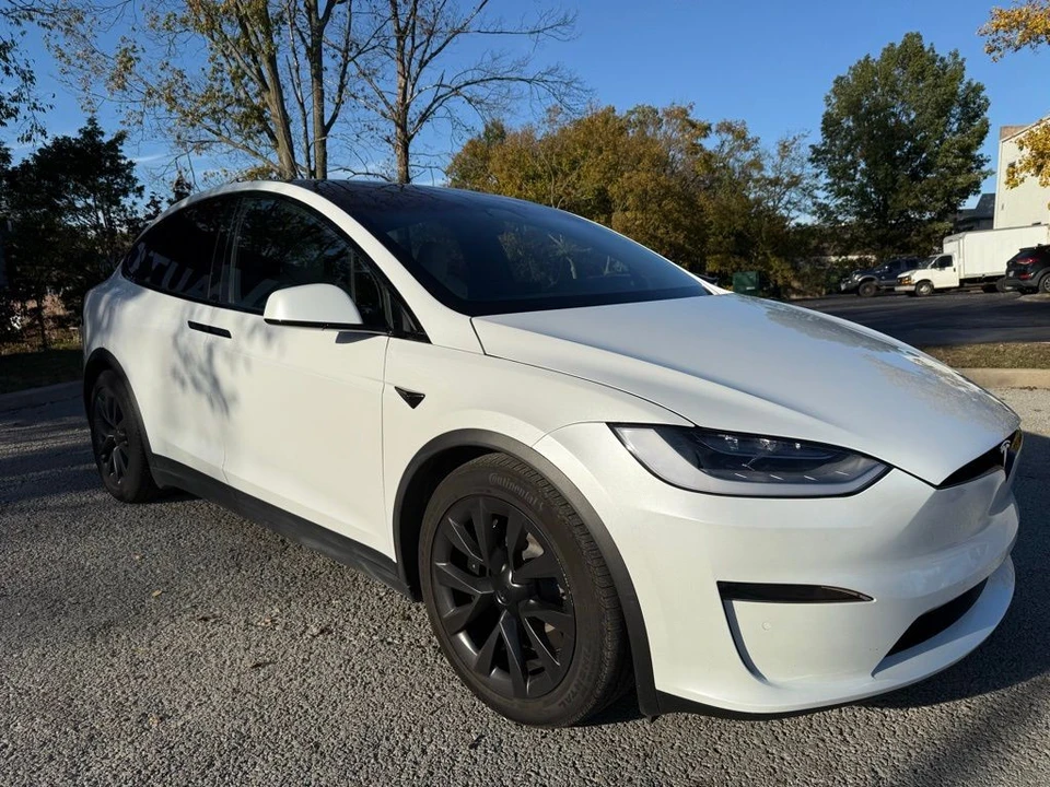 2023 Tesla Model X - Image 3 of 17