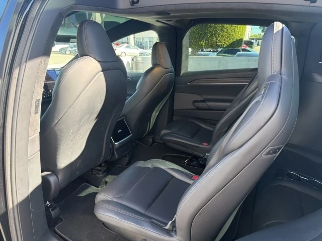 2023 Tesla Model X - Image 6 of 11